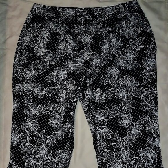 Pantalon Capri Cato Noir Et Gris Rayé - Taille M - Neuf Avec étiquettes